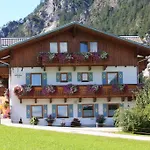 Апартаменти Komfort Windberger, 5m To Slope, 200m To Cable Car, Dachsteincard Inklusive