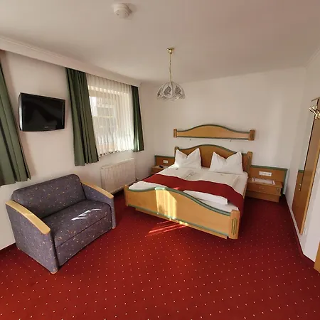 Апартаменти Komfort Appartement Windberger, 5M To Ski Slope, 200M To Cable Car, Schladming Dachsteincard Inklusive *