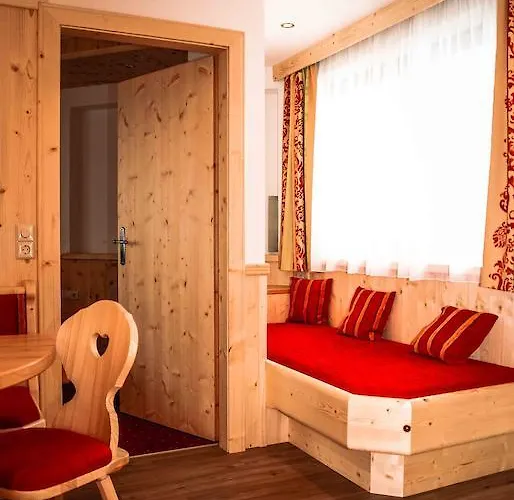 Komfort Appartement Windberger, 5M To Ski Slope, 200M To Cable Car, Schladming Dachsteincard Inklusive Шладмінг